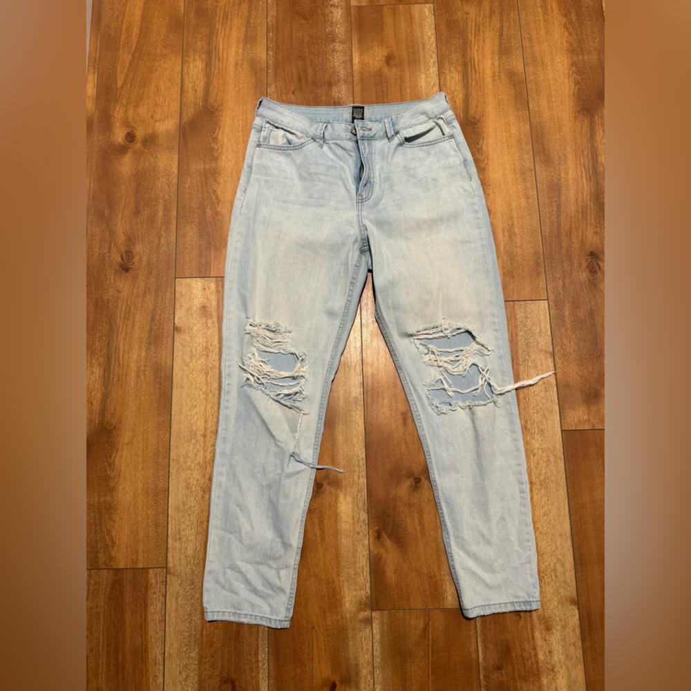 Light distressed denim size 11